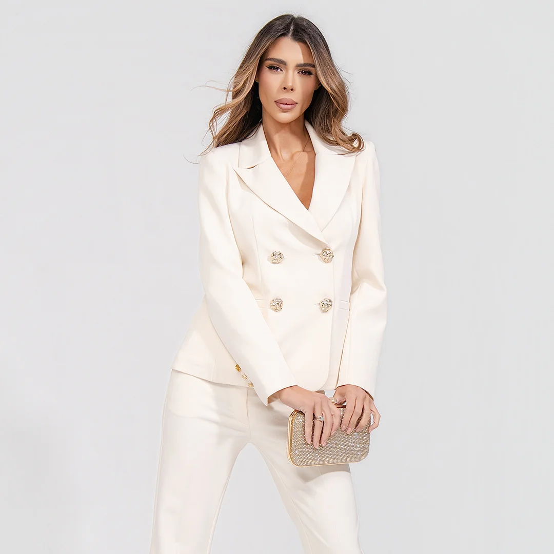 Вталено сако с копчета Junona