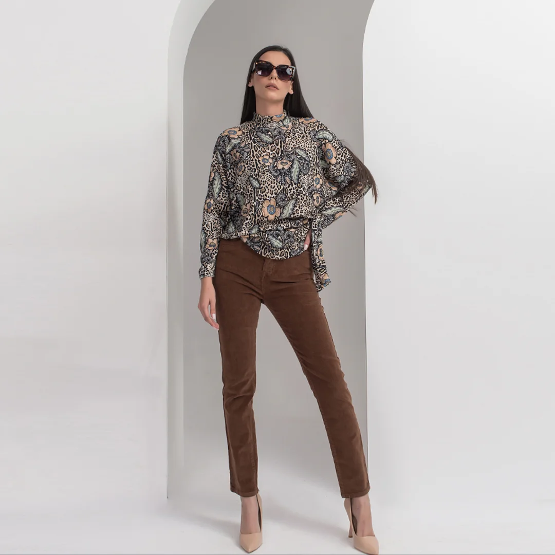 Прав панталон от рипсено кадифе