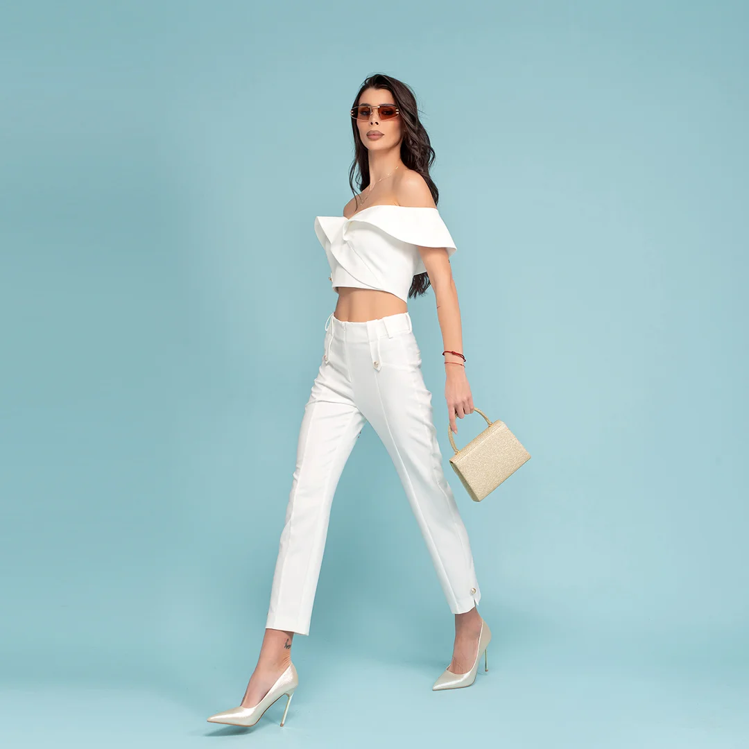 Прав панталон със скъсена кройка