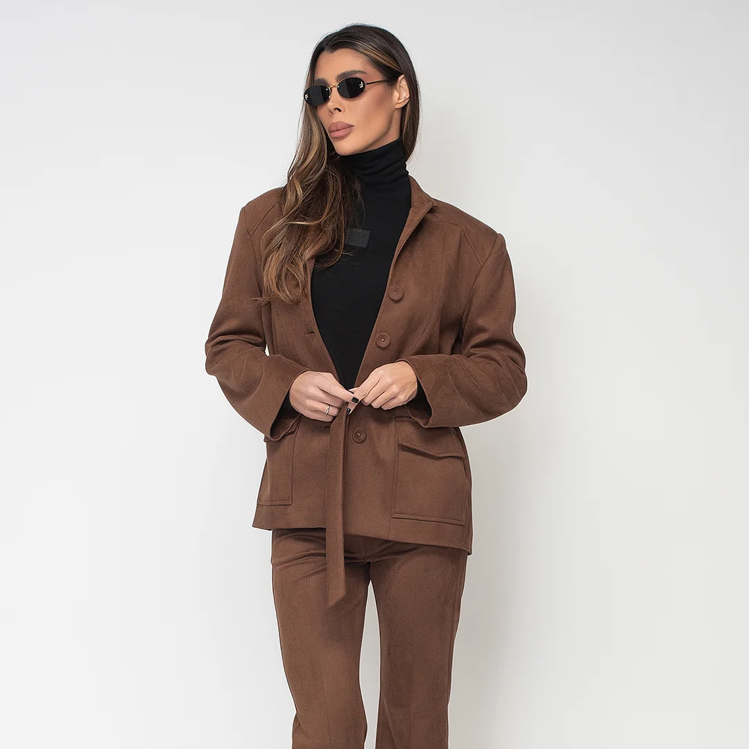 Сако с джобове и колан