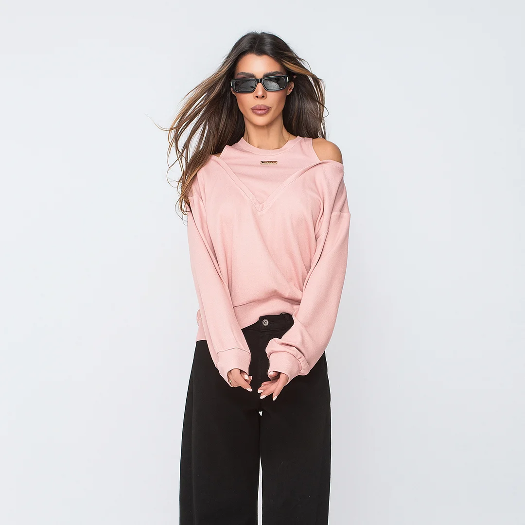 Рипсена блуза с голи рамене