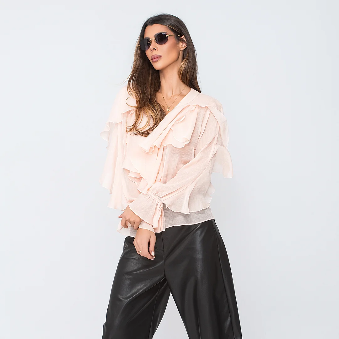 Риза с волани