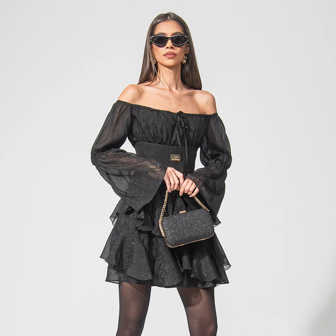 Рокля с паднали рамене и волани Junona